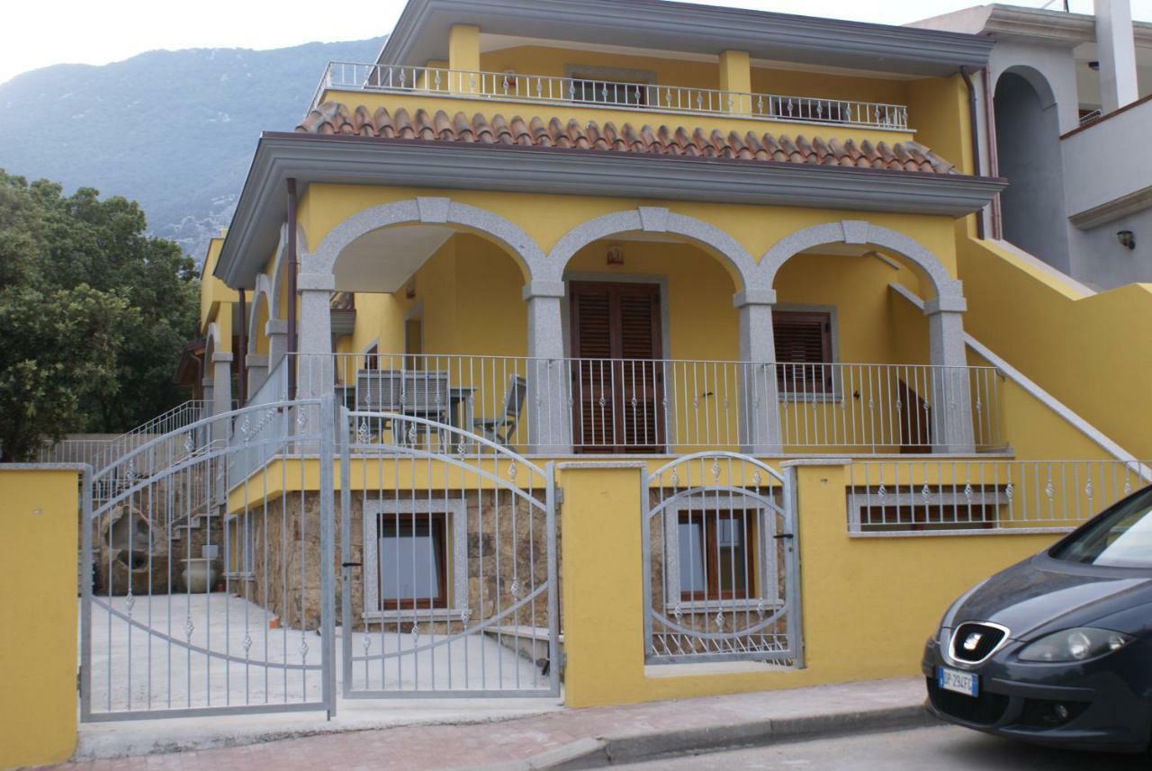 Appartement Casa Mariolu 2 à Cala Gonone Extérieur photo
